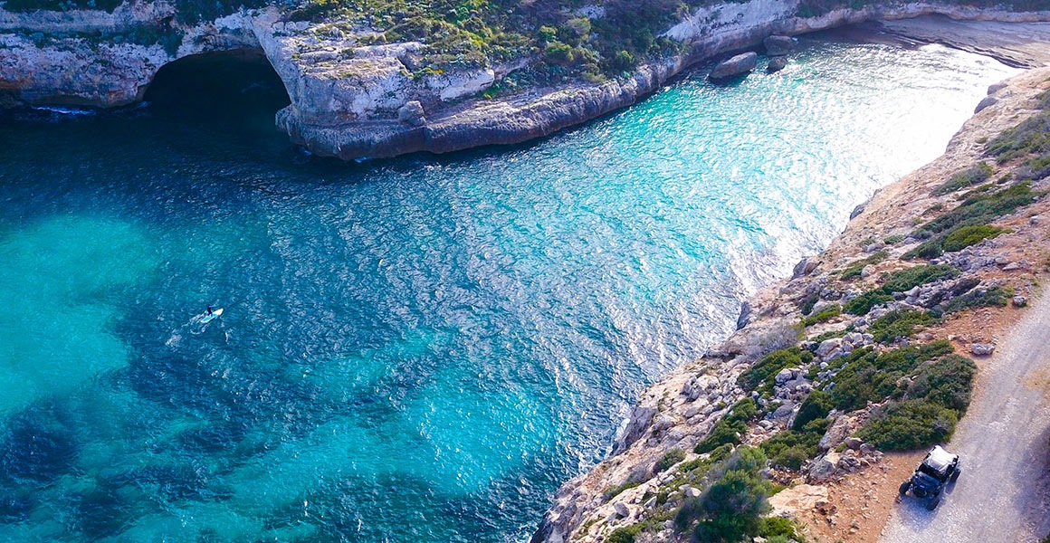 Costa mediterránea vista desde el aire